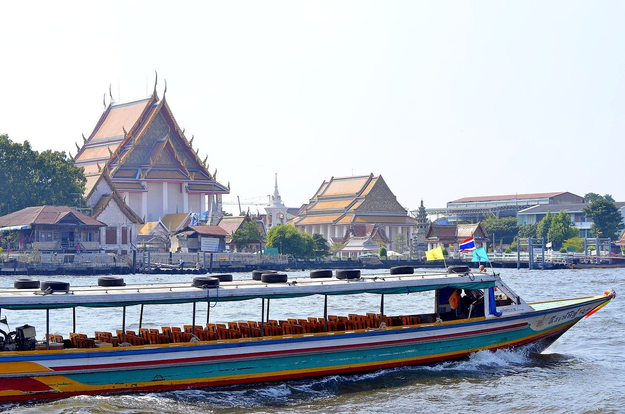 Bangkok city temple