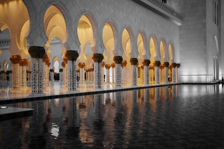 Things to Do in Abu Dhabi: 12 Ultimate Experiences You'll Love