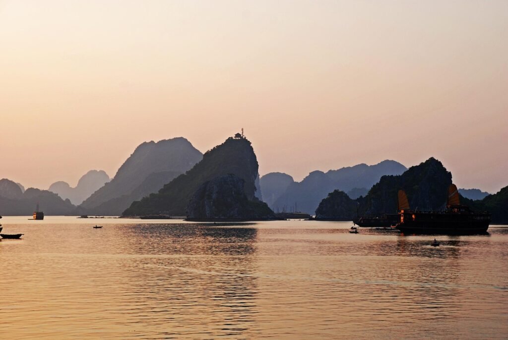 Vietnam Itinerary: 10 Ultimate Days for an Unforgettable Trip